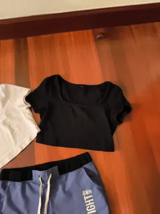 Conjunto 2 Camisetas y Pantalón Corto