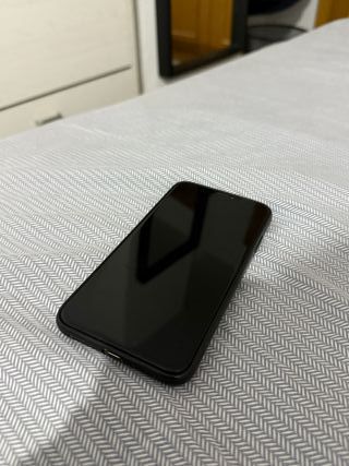 iPhone XR 64GB Amarillo 83% Batería