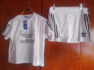 Conjunto Adidas Blanco Camiseta y Falda pantalón