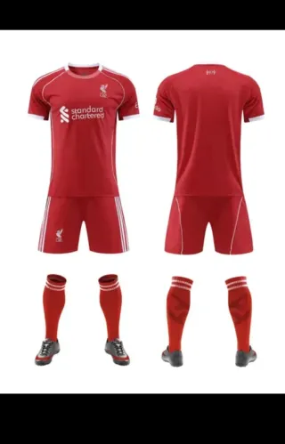 Camisetas y equipaciones de fútbol replica