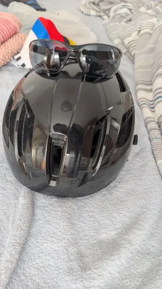 Maillot Ciclismo Tinkoff + Casco + Gafas