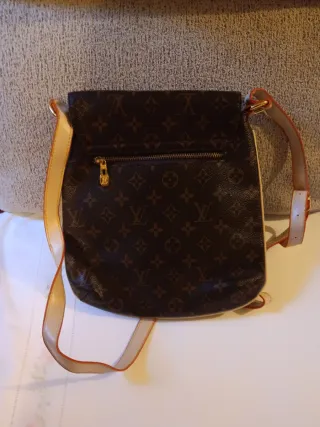 Bolso bandolera Louis Vuitton 27/25