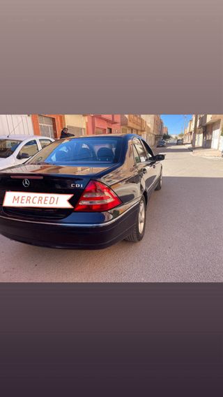 Mercedes-Benz Clase C 2005