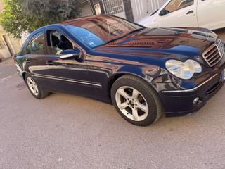 Mercedes-Benz Clase C 2005
