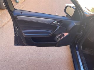 Mercedes-Benz Clase C 2005