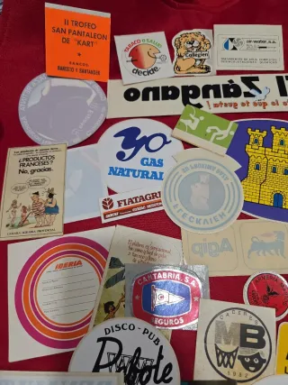 Lote 44 pegatinas variadas (nuevas)