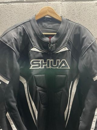 Mono de cuero SHUA talla 56