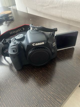 Cámaras Canon EOS con Lentes y Tapas