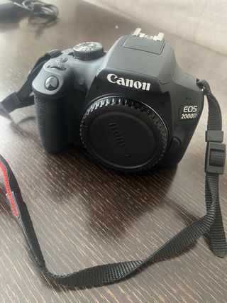 Cámaras Canon EOS con Lentes y Tapas