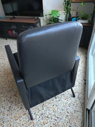 Butaca de piel negra