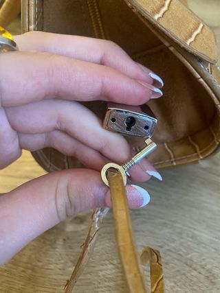 Bolso Prada Ante Marrón Cocodrilo