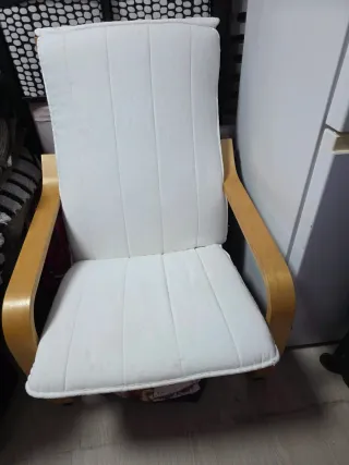 Mecedora de madera y tela