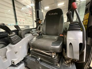 Mini Excavadora Kubota KX057-4