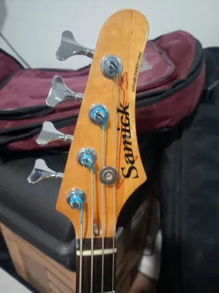 Bajo Samick años 90