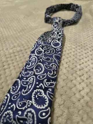 Boggi Milano cravatta elegante made in Italy