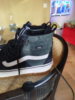 Playeros Vans SK8-Hi Negro/Blanco