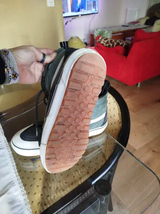 Playeros Vans SK8-Hi Negro/Blanco