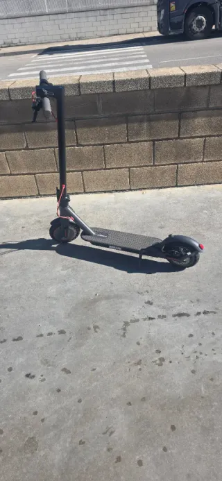 Patinete Eléctrico Negro