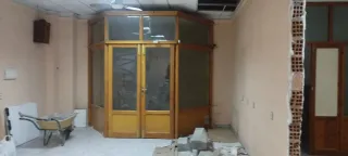 Puerta madera y cristal