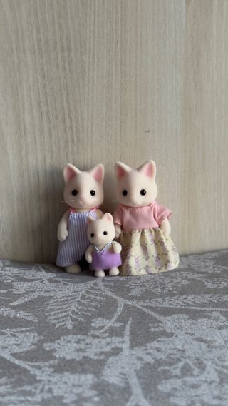 Familia Sylvanian Cats - Vitrina
