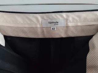 Pantalón negro Fórmula Joven