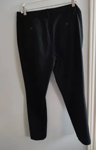 Pantalón negro Fórmula Joven