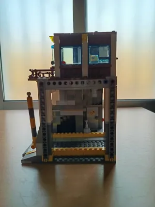 Conjunto de LEGO con temática de policía forestal