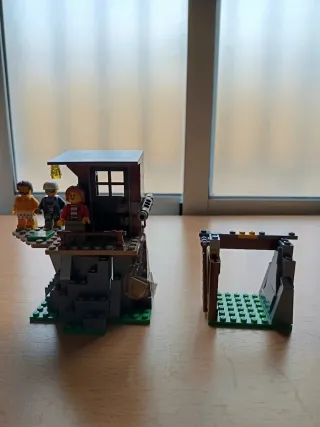 Conjunto de LEGO con temática de policía forestal