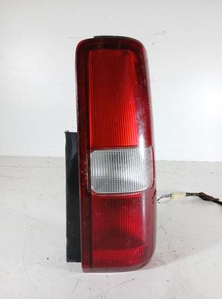 214836 piloto trasero e95323 suzuki jimny sn (fj)