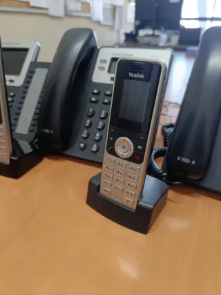 Teléfonos fijos e inalámbricos