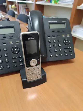 Teléfonos fijos e inalámbricos