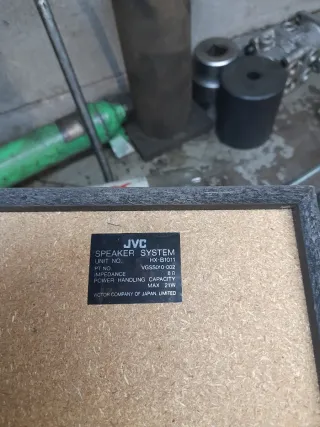 Altavoces JVC Negros