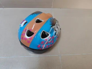 Casco bici infantil con dibujo de erizo