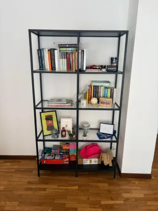 Estantería negra + 2 mesas salón