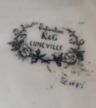 Palangana antigua floral azul