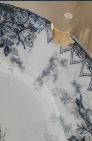 Palangana antigua floral azul