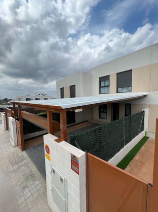 Cerramientos chapa sándwich, chapa, policarbonatos