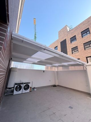 Cerramientos chapa sándwich, chapa, policarbonatos