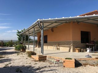 Cerramientos chapa sándwich, chapa, policarbonatos