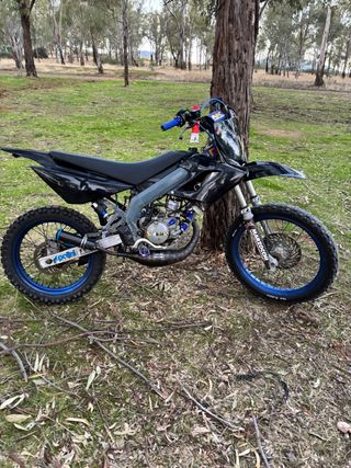 Derbi Senda Negra y Azul