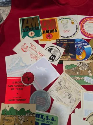 Lote 44 pegatinas variadas