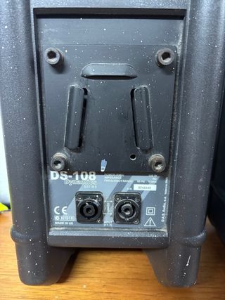 Altavoces DAS DS108