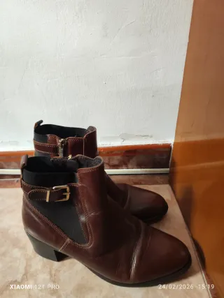 Botines de piel marrones mujer