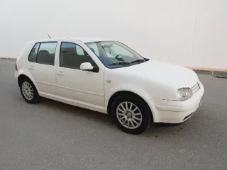 Volkswagen Golf 2000