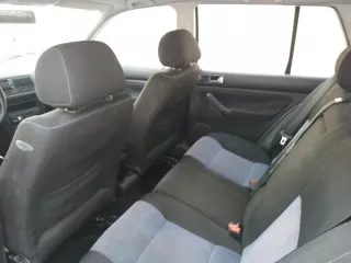 Volkswagen Golf 2000