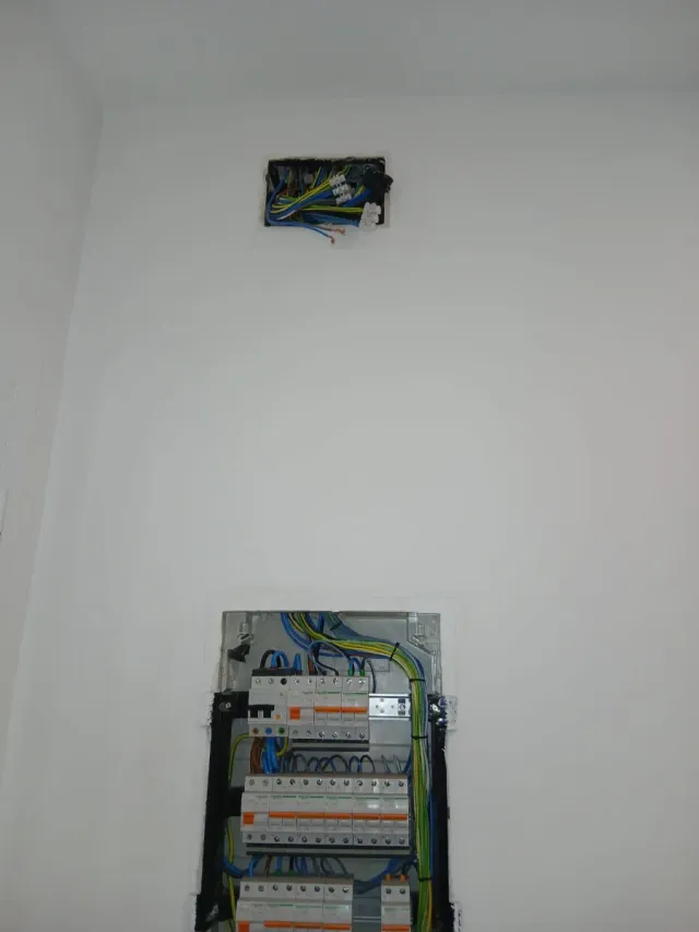 SOLUCIONES RAPIDAS PARA PEQUEÑAS REPARACIONES.