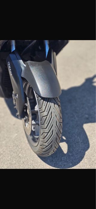 Yamaha XMAX 125 Tech MAX Negra