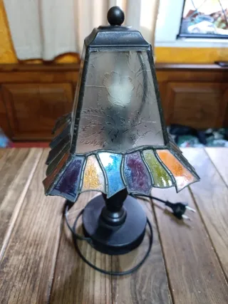Lámpara Tiffany Artesanal Vidrio Metal