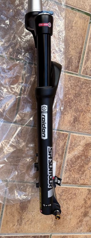 SR Suntour Raidon 100 LOR DS 29 Tapered Boost