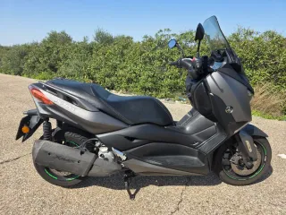 Yamaha Xmax 300